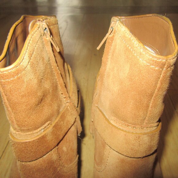 MICHAEL KORS WOMENS ANKLE BOOTS/SUEDE/COWBOY/WESTERN/TAN/SIDE ZIP/SIZE 7.5M! - Picture 3 of 9